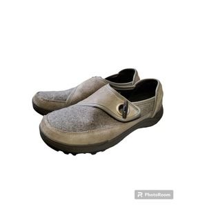 LANDS END Gray Suede Felt Loafers Shoes Toggle Closure Style Women's 8.5